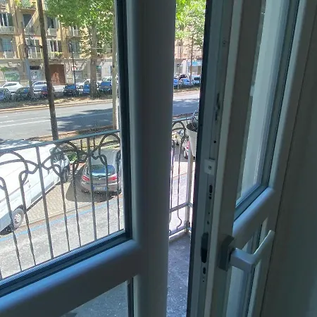 San Donato Luxury Air-conditioning Daire *